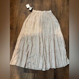 3/$20 Women’s maxi skirt
